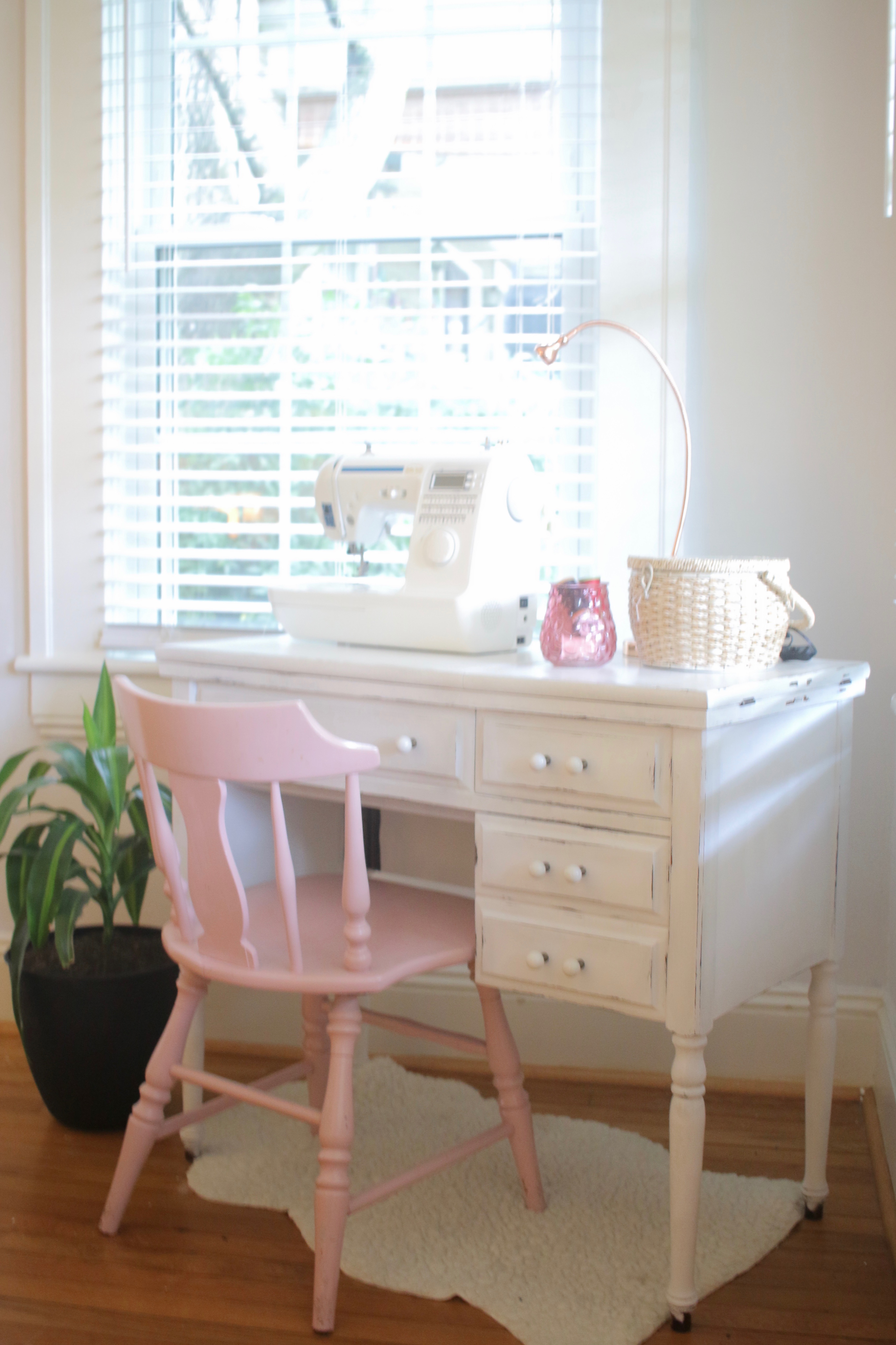 Sewing Nook | MrsAmberApple